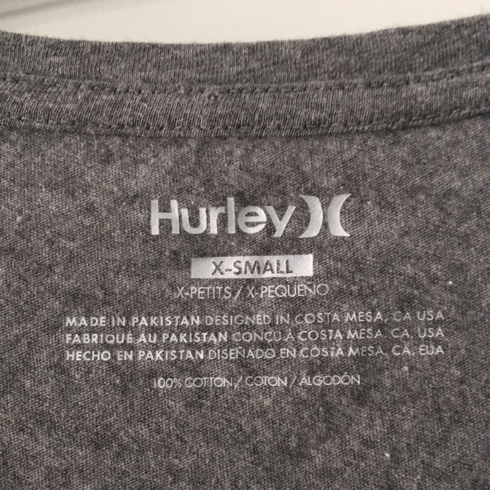 Hurley tee 🌷 - Picture 3 of 3